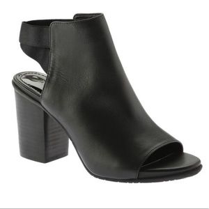 Kenneth Cole Fridah Fly Open Toe Bootie